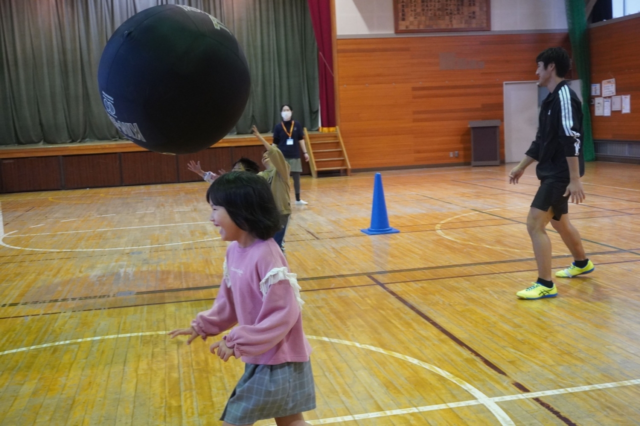 大興奮の子どもたち